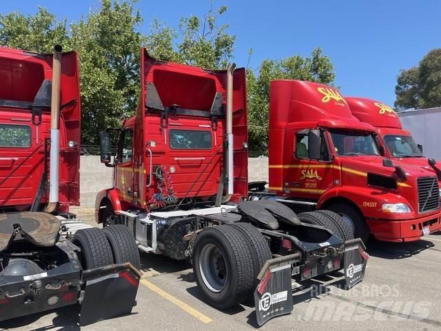 Volvo VNM Prime Movers