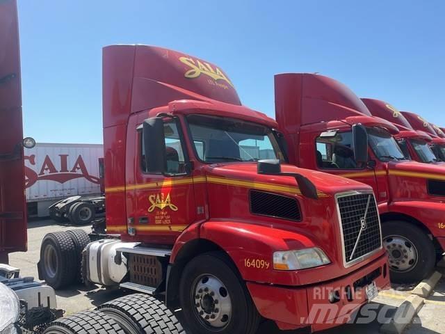 Volvo VNM Prime Movers