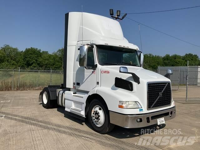 Volvo VNM Prime Movers