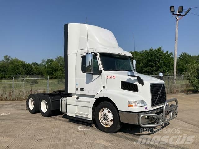 Volvo VNM Prime Movers