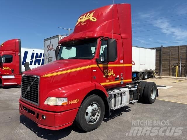 Volvo VNM Prime Movers