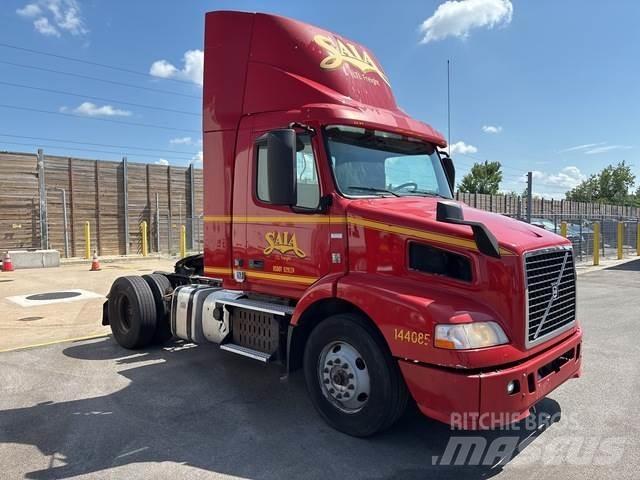 Volvo VNM Prime Movers