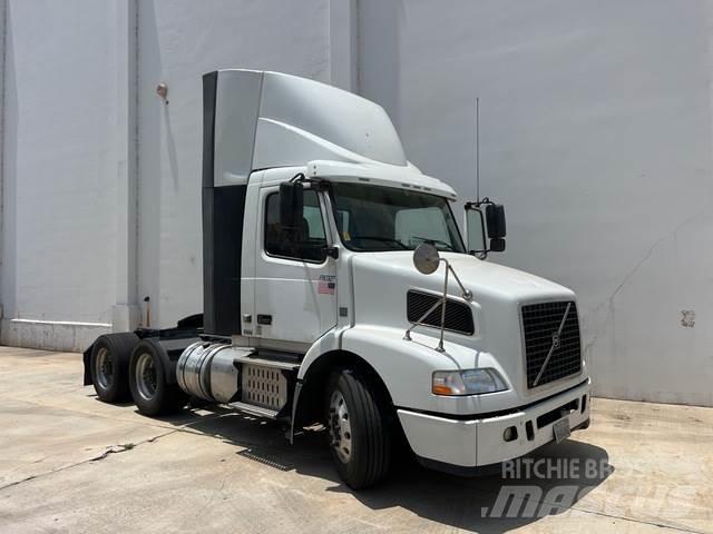 Volvo VNM Prime Movers