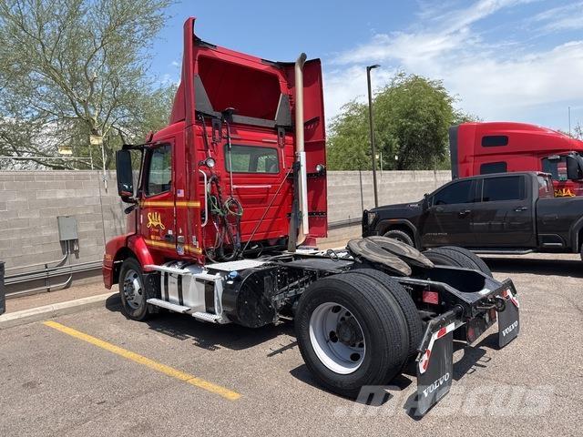Volvo VNM Prime Movers