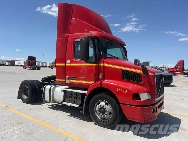 Volvo VNM Prime Movers