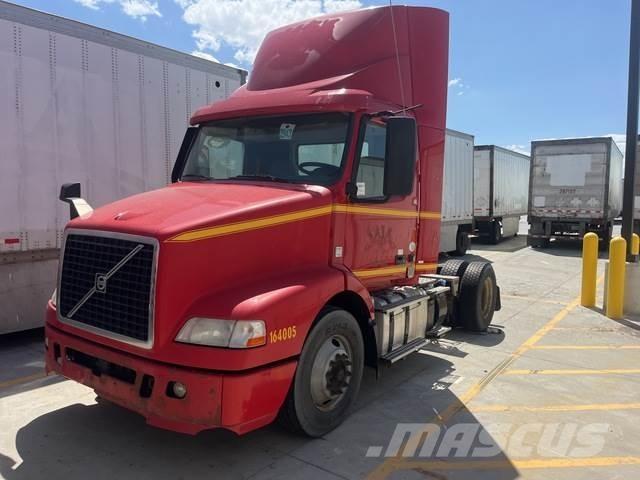 Volvo VNM Prime Movers