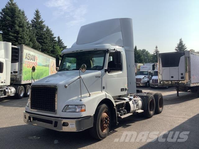 Volvo VNM Prime Movers
