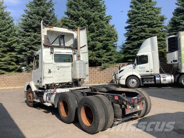 Volvo VNM Prime Movers