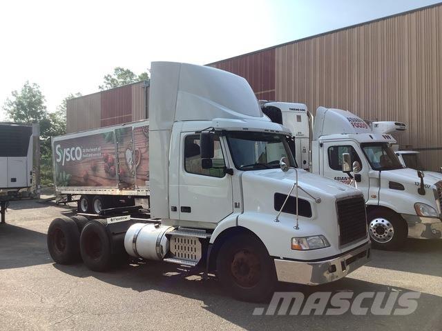 Volvo VNM Prime Movers
