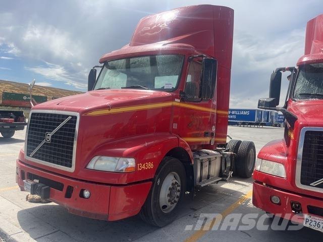 Volvo VNM Prime Movers
