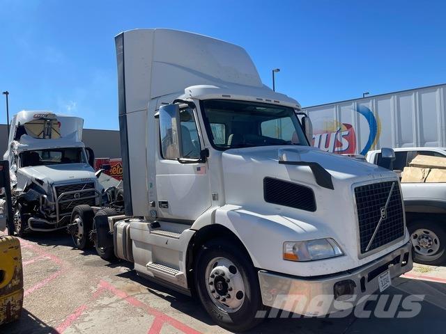 Volvo VNM Prime Movers