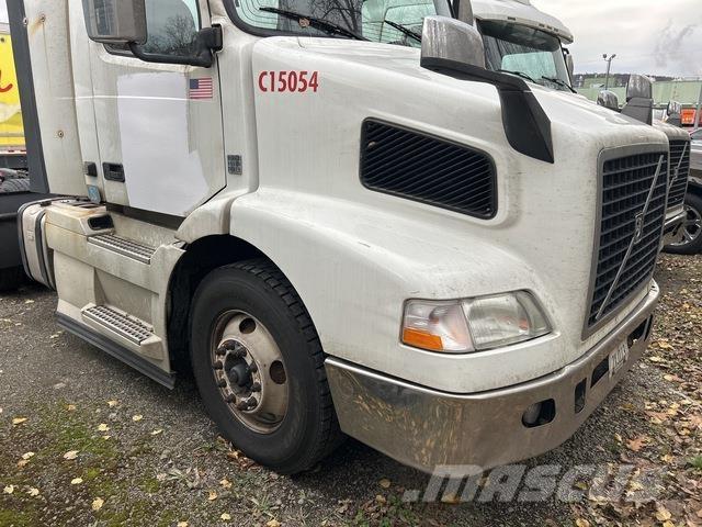 Volvo VNM Prime Movers