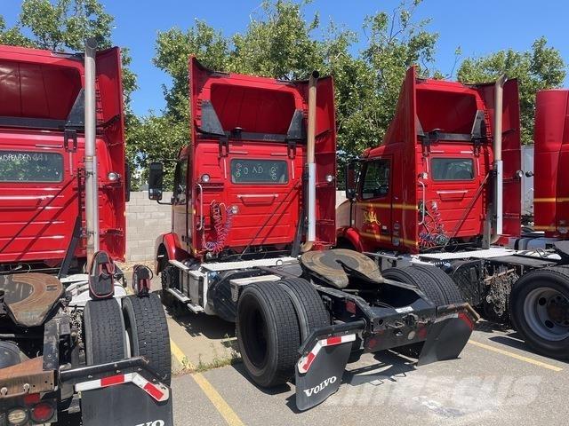 Volvo VNM42T Prime Movers