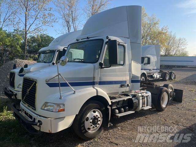 Volvo VNR64T Prime Movers