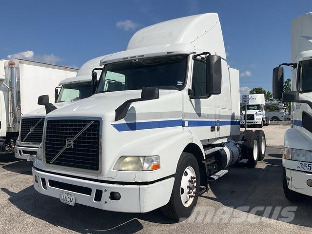 Volvo VNR64T Prime Movers