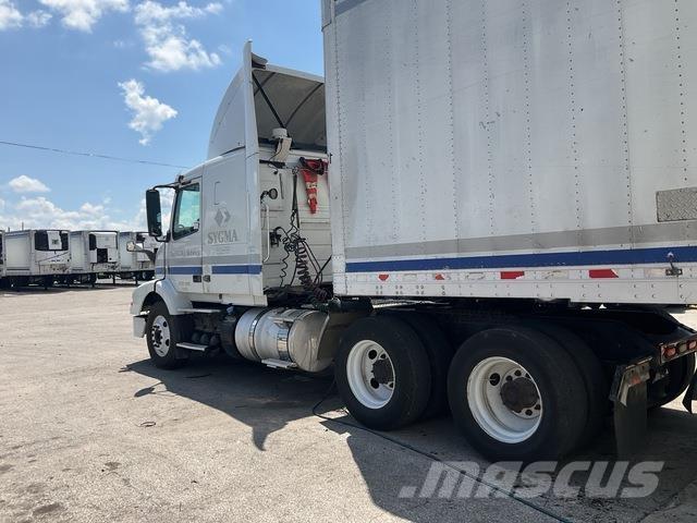 Volvo VNR64T Prime Movers