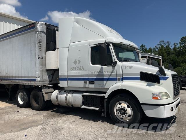 Volvo VNR64T Prime Movers