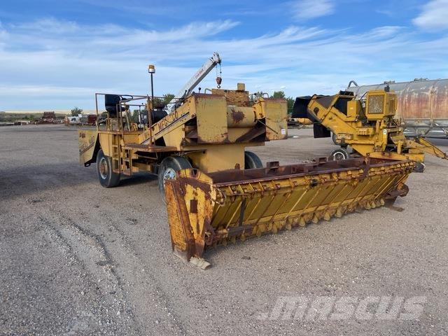  W.H. Mfg. W.H.S. Sand and salt spreaders