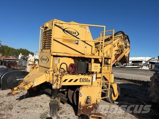Weiler E650b Asphalt pavers
