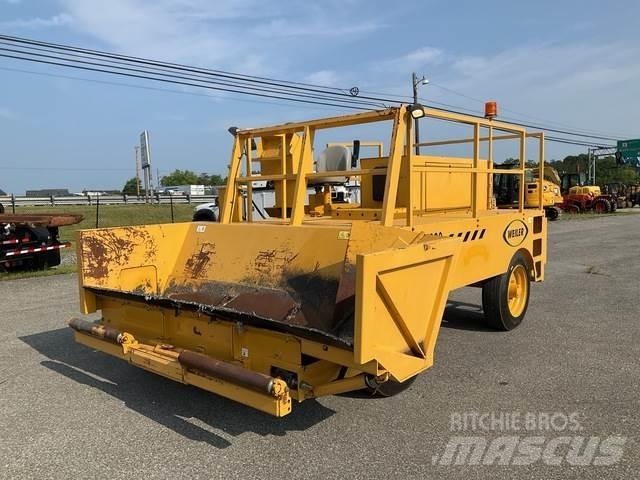 Weiler W330 Asphalt machine accessories