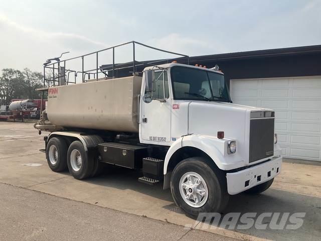 White/GMC  Farm machinery