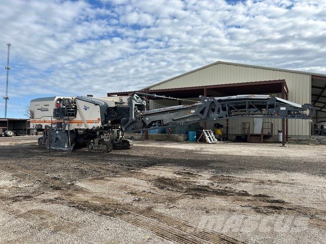 Wirtgen W200i Asphalt cold milling machines