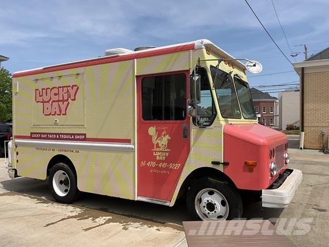 Workhorse P42 Beverage trucks