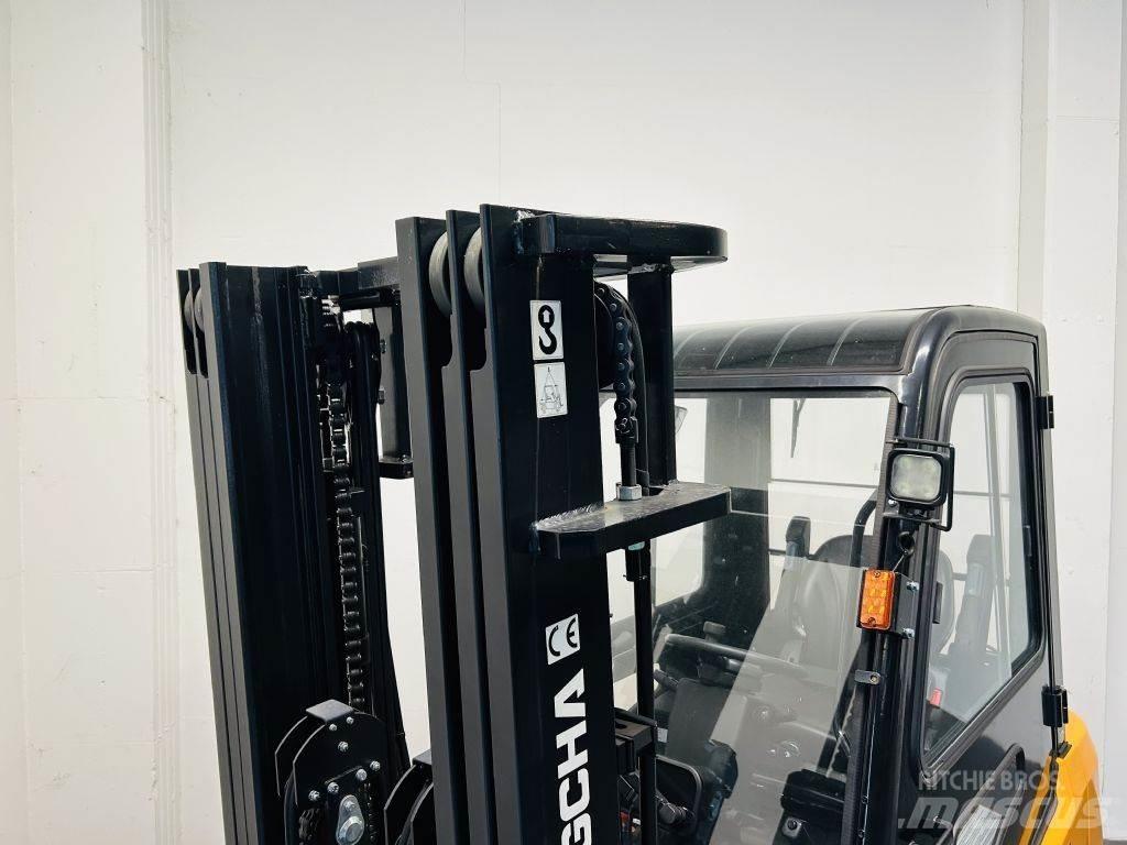 Hangcha CPD25-XEY2-SI Electric forklift trucks