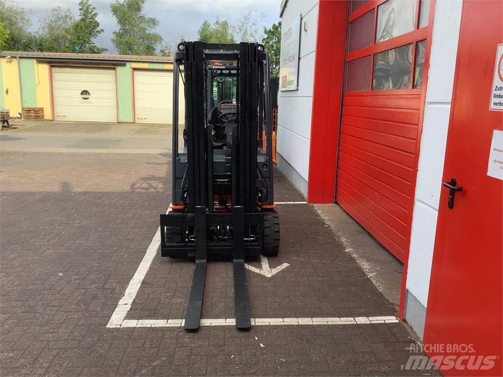 Toyota 8FBE18T Electric forklift trucks