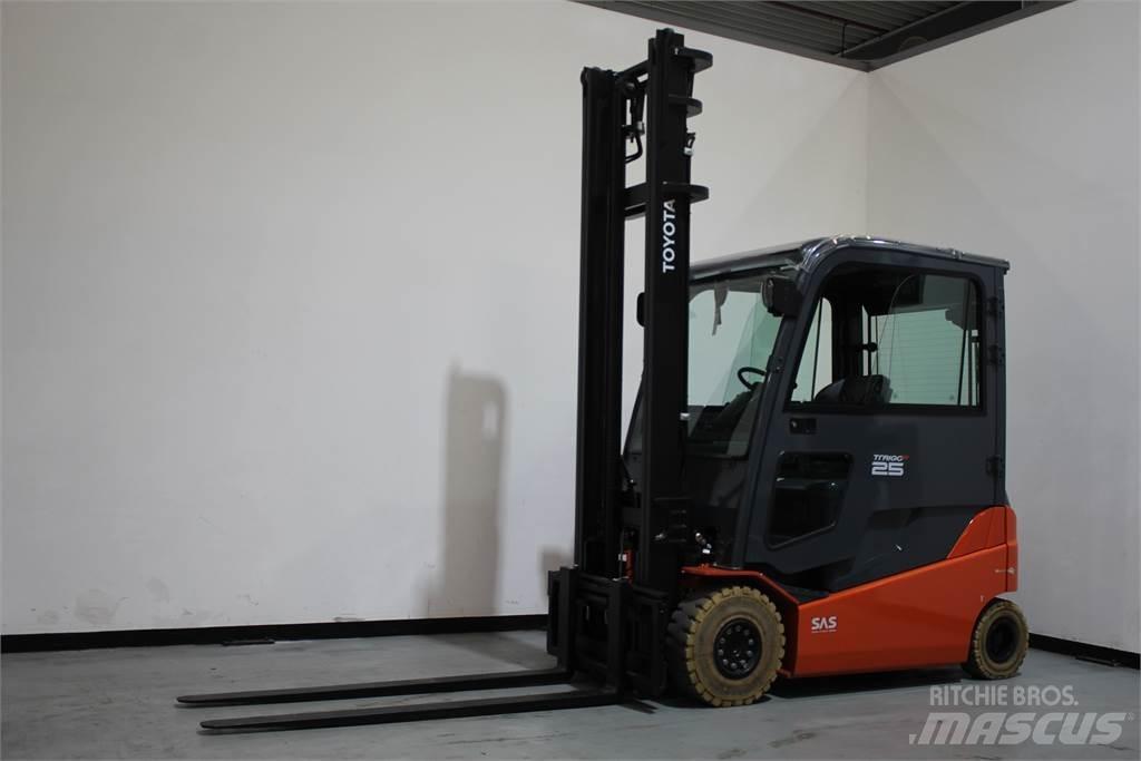 Toyota 8FBMT25 Electric forklift trucks