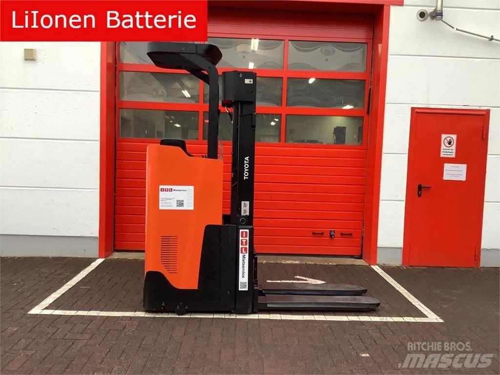 Toyota SSI160LN Pedestrian stacker