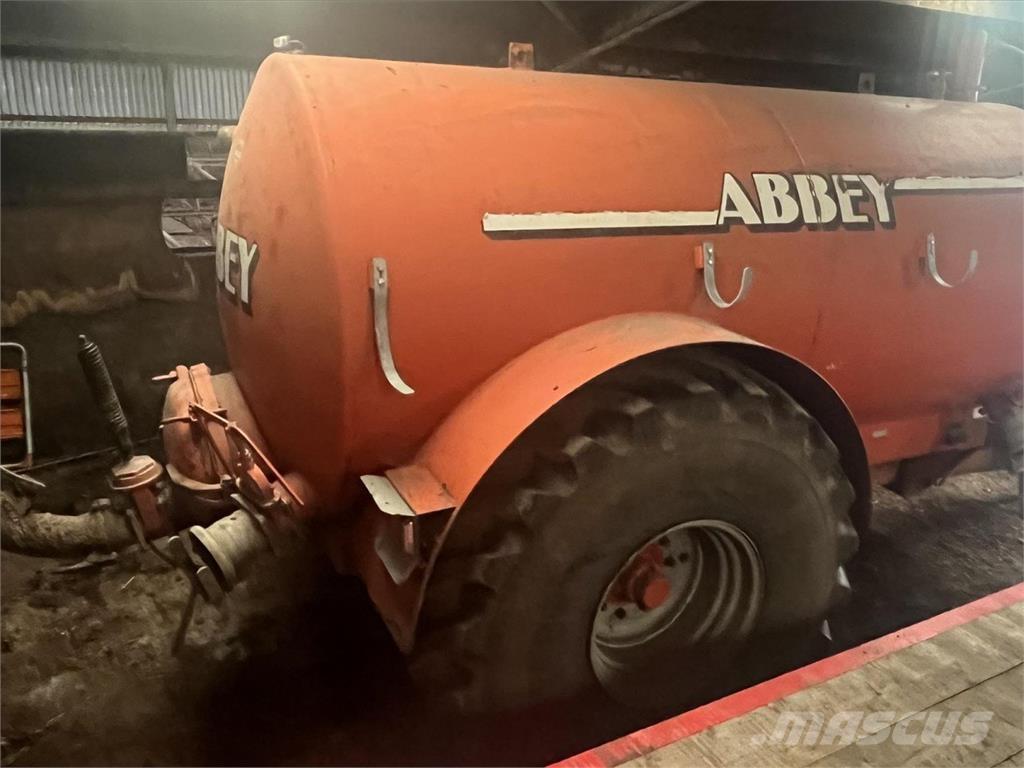 Abbey 2000VT Manure spreaders