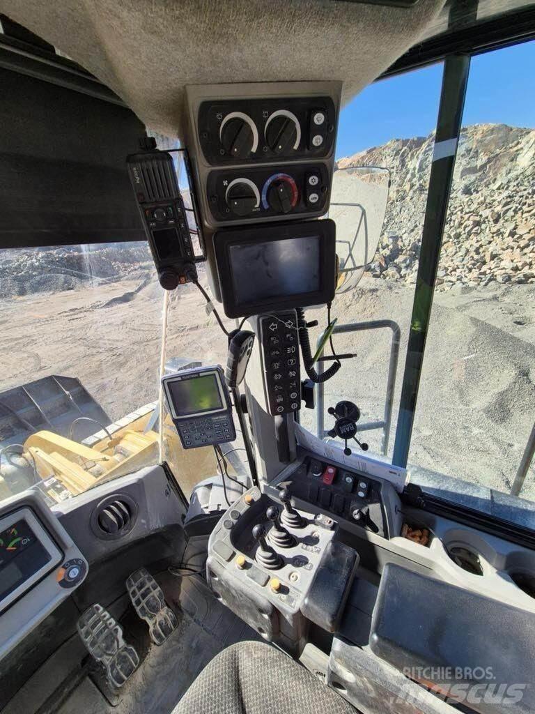 CAT 980M Wheel loaders