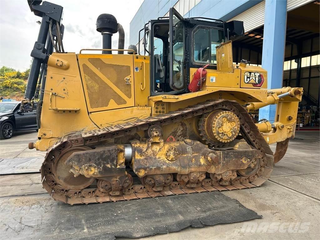 CAT D8T Crawler dozers