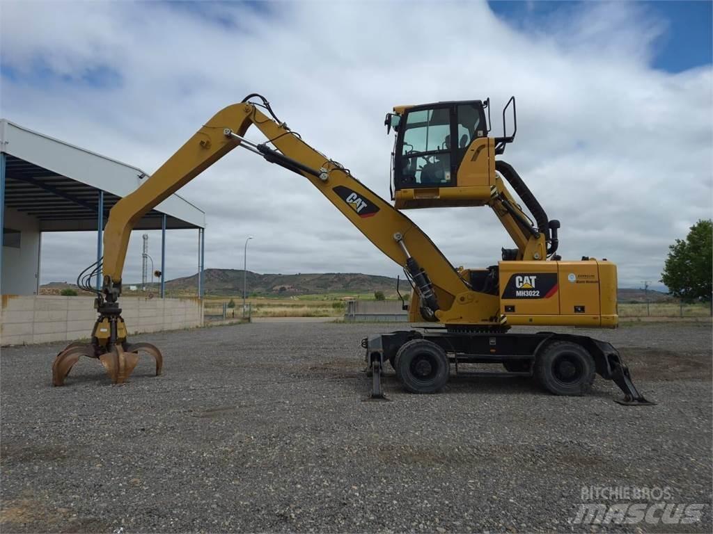 CAT MH3022 Wheeled excavators