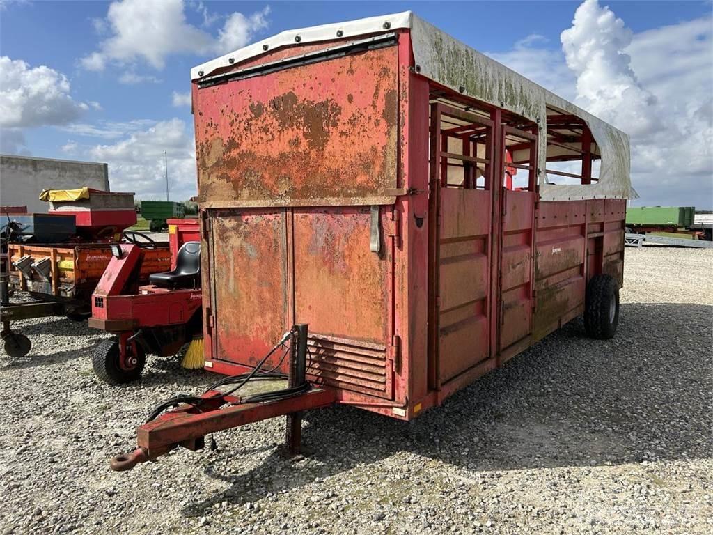  6 MTR Livestock transport