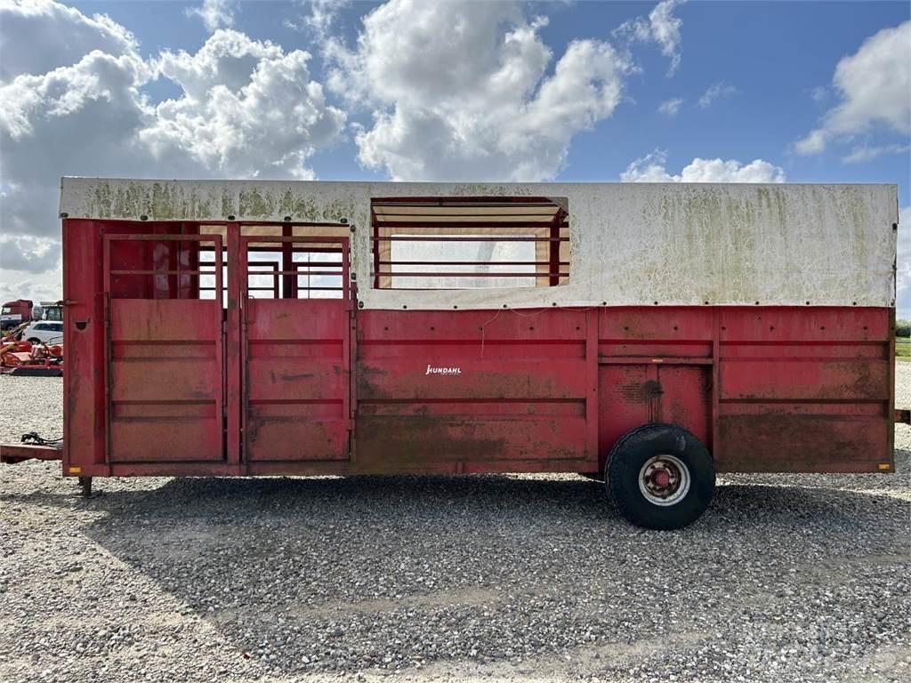  6 MTR Livestock transport