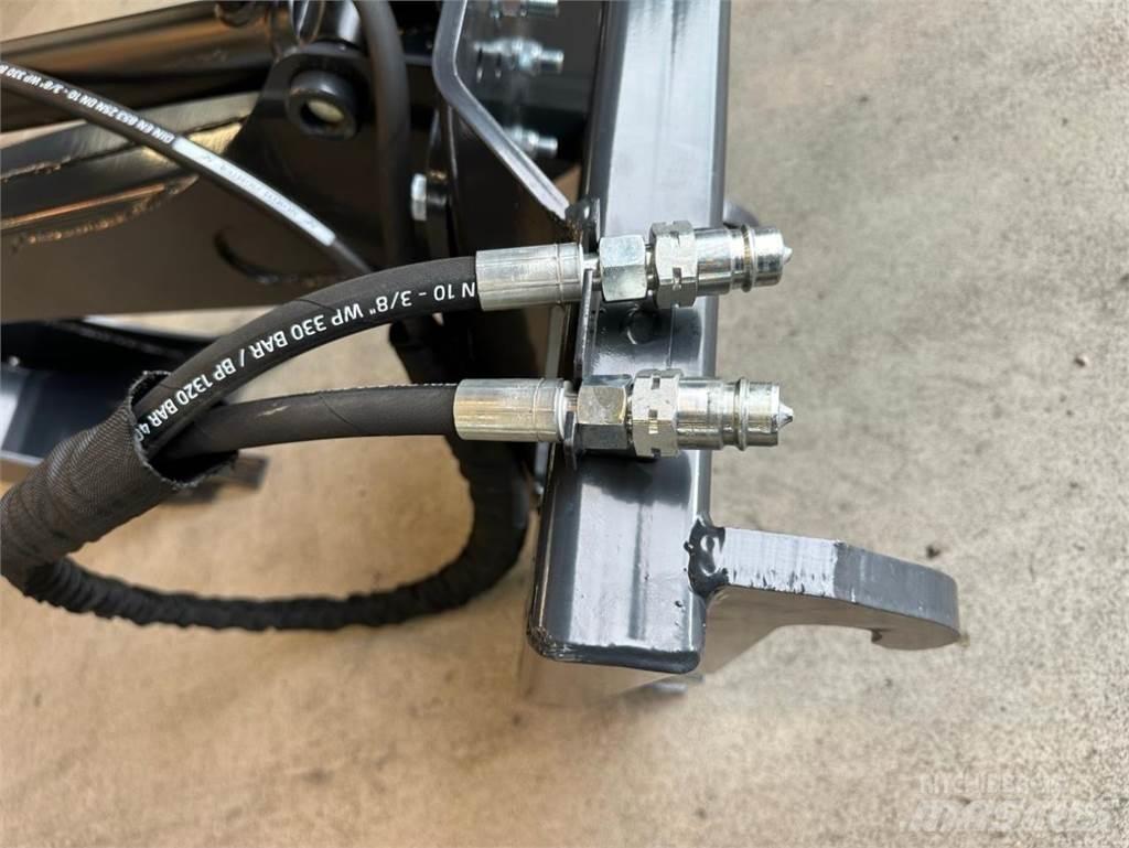 Arkmet GRAVEARM Other tractor accessories