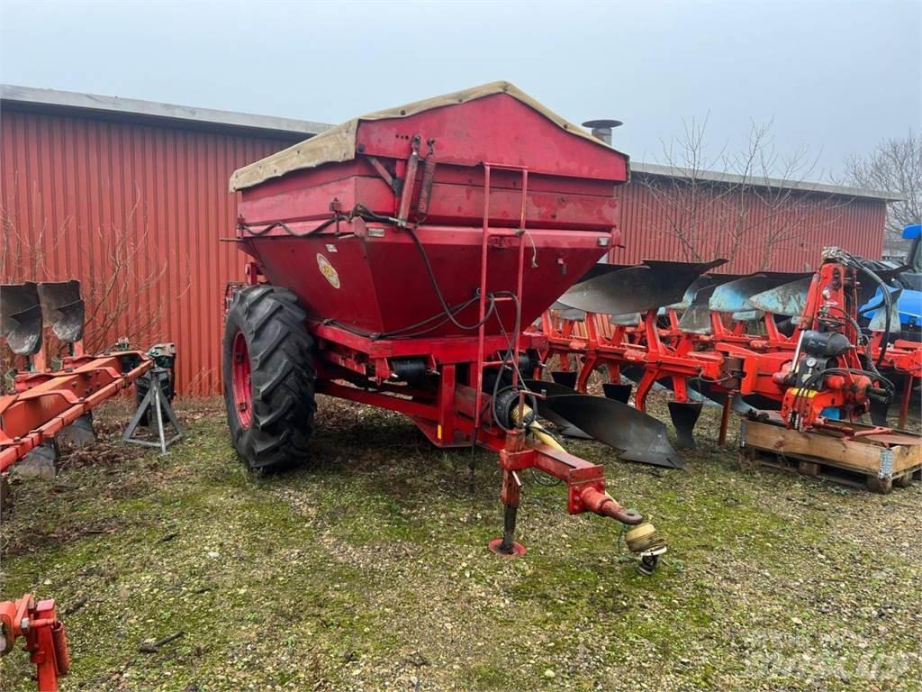 Bredal B4 Fertilizer sprayers