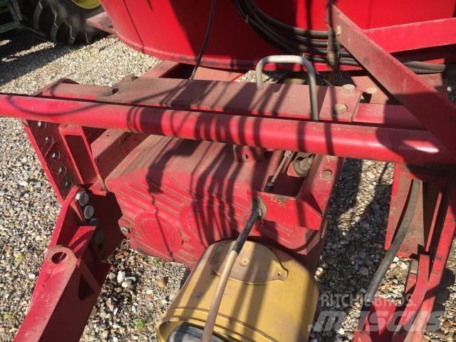 BvL V-MIX 24 S 2S Forage wagons
