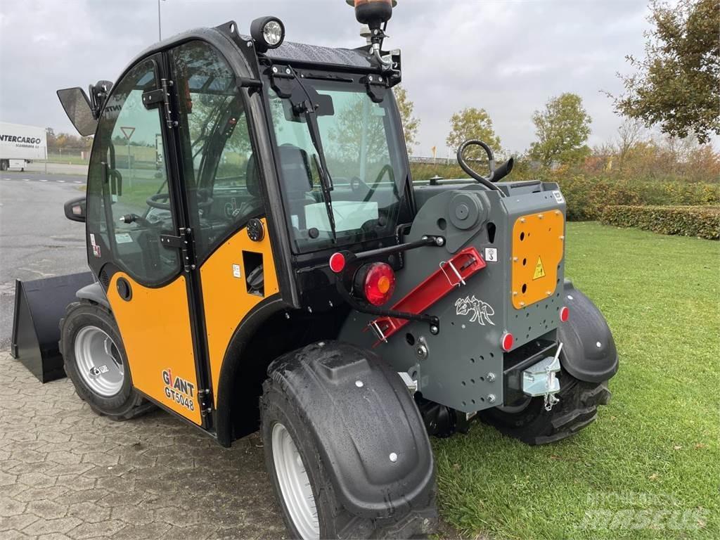 GiANT GT5048 Telescopic handlers