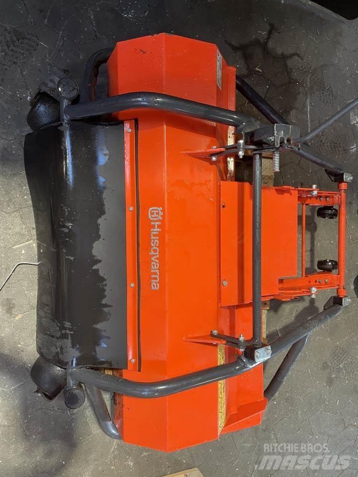 Husqvarna P100 Mowers