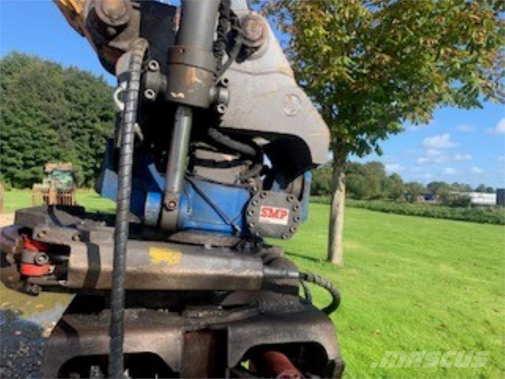 Hyundai HX 145 Crawler excavators