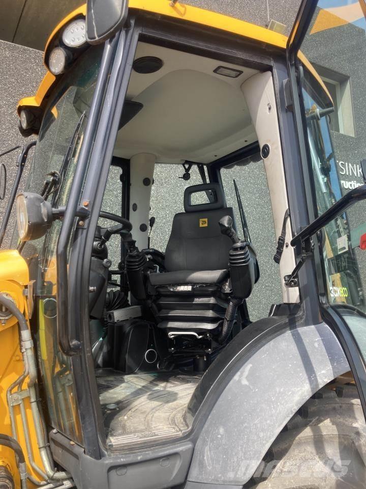 JCB 3 CX Backhoe
