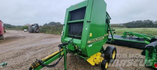 John Deere 590 Round balers
