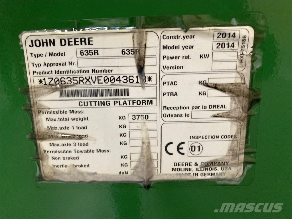 John Deere 635R Combine harvester heads