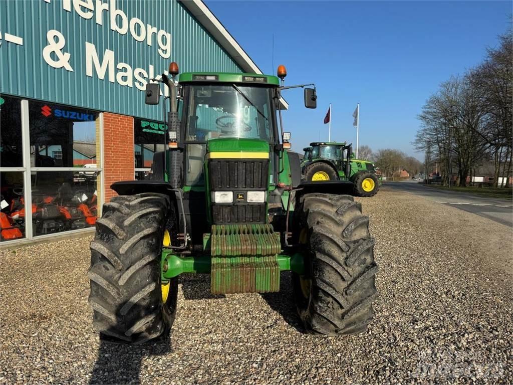 John Deere 7710 Tractors