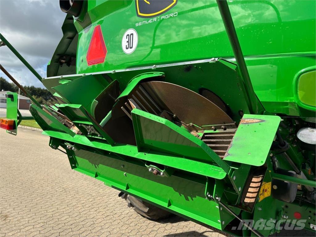 John Deere S785 Combine harvesters