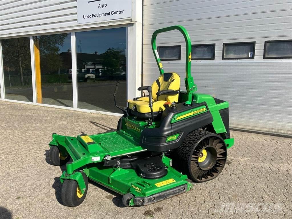 John Deere Z997 Compact tractors