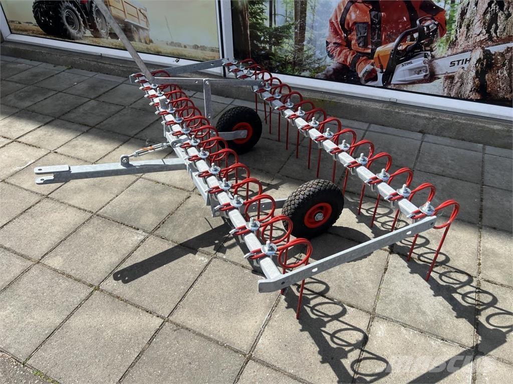 KT 112 Rakes and tedders